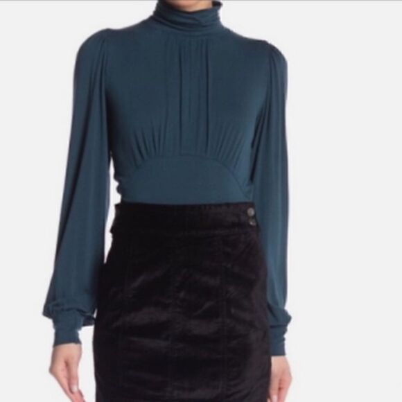 FREE PEOPLE Long Sleeve Turtleneck Bell Sleeve Top Teal Women’s Size Medium - Picture 1 of 6